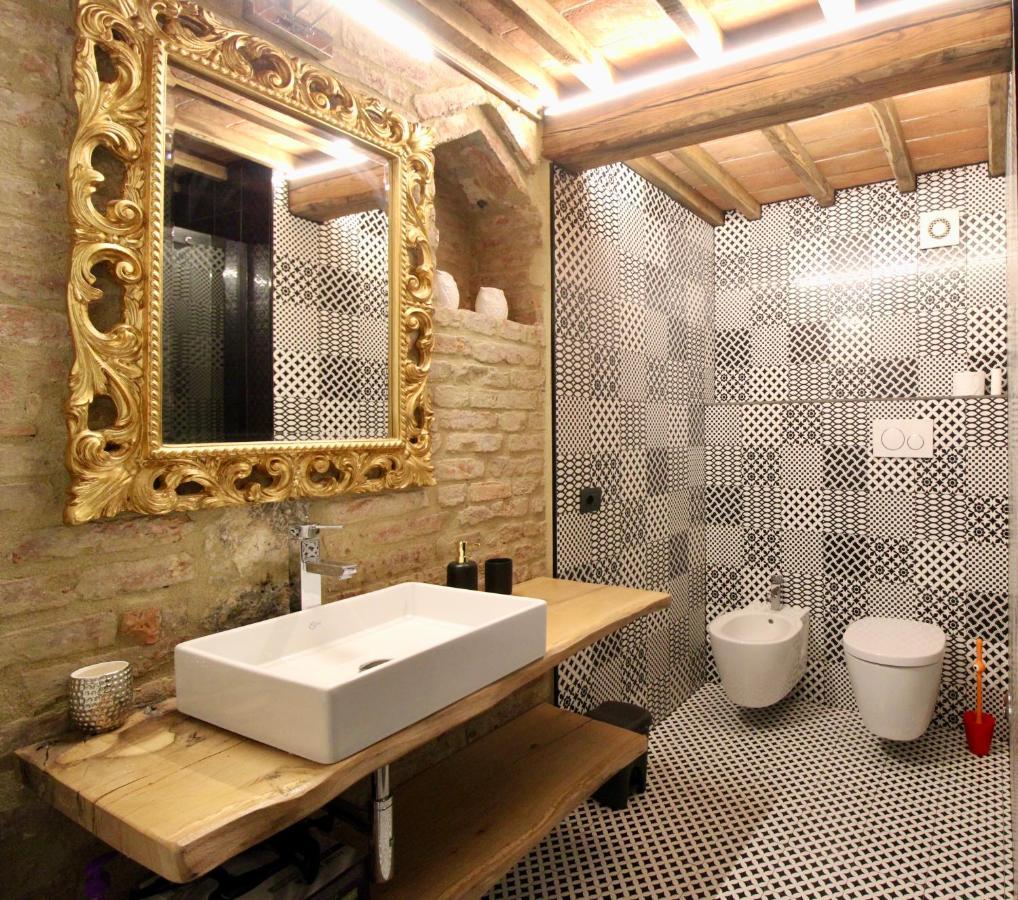 Luxury Angiolieri